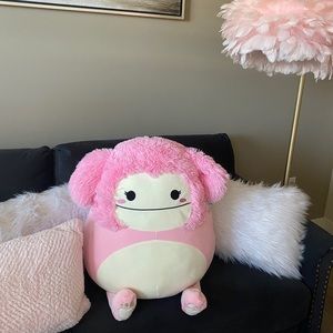 brina bigfoot squishmallow!